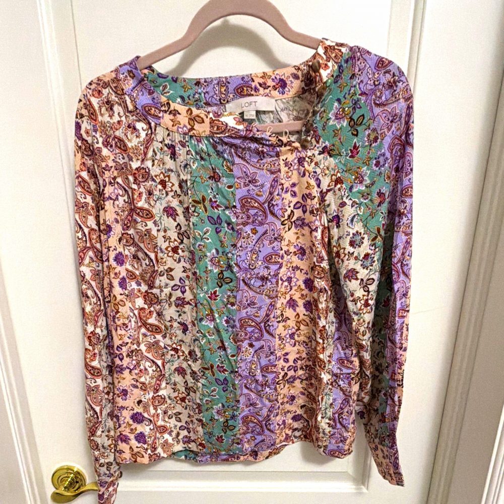 LOFT Women's Paisley Pleated Woven Viscose Round Neck Blouse Top XS